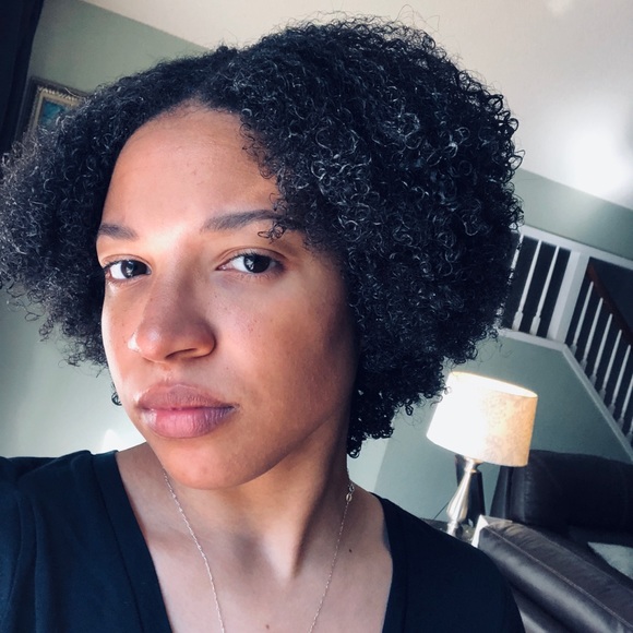 Meet your Posher, Bianca - Picture 4 of 5